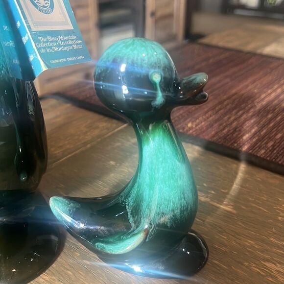 Vintage Canadian Blue Mountain Pottery Duck pair - Picture 6 of 9
